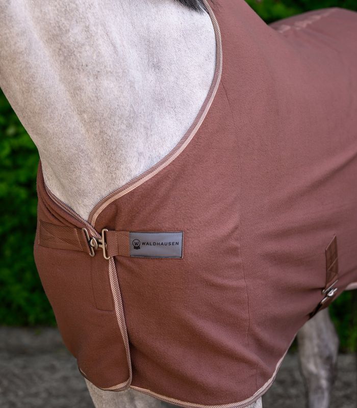 Попона флисовая с кросс ремнями Экономик от Stable.by